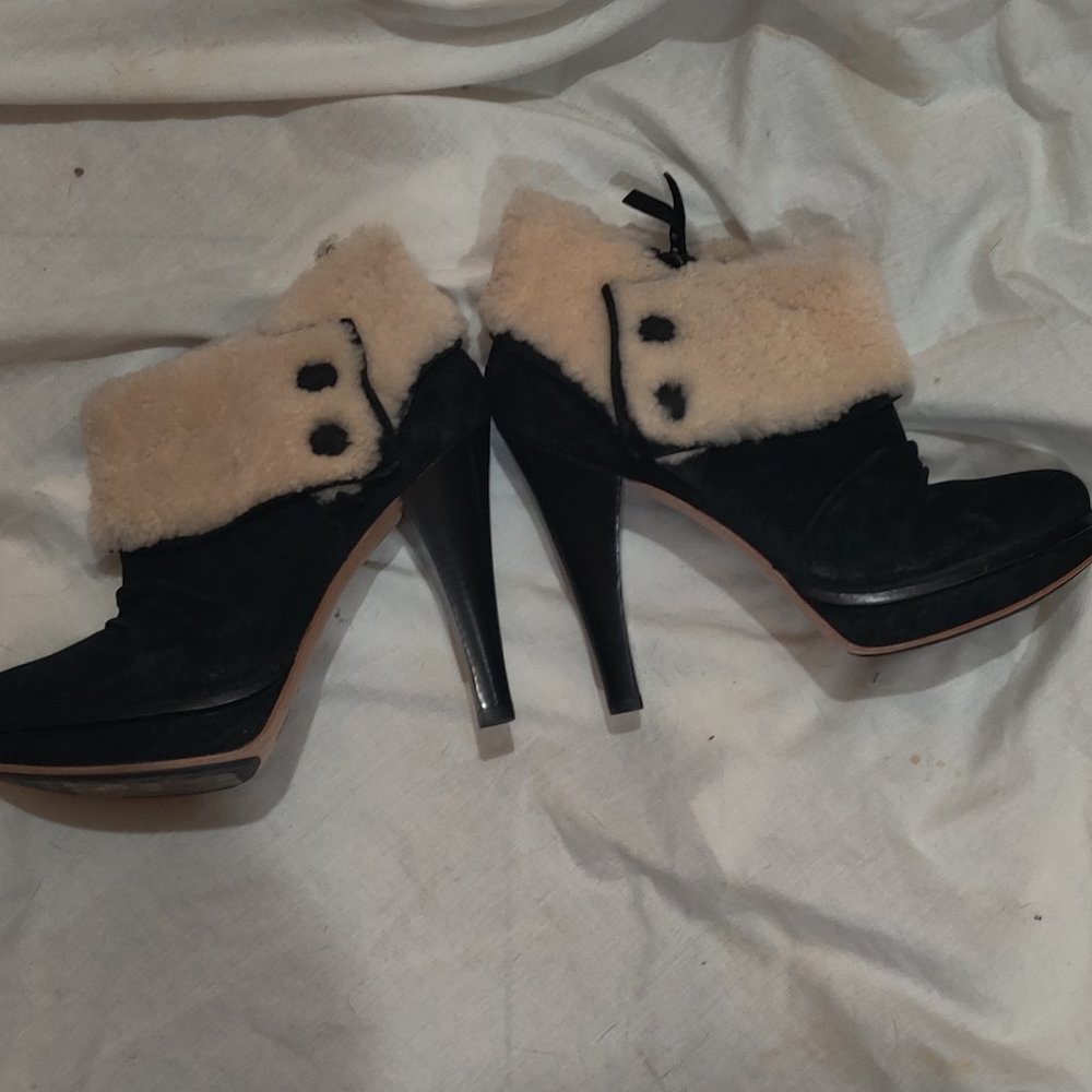 UGG shearling boots size 12 New